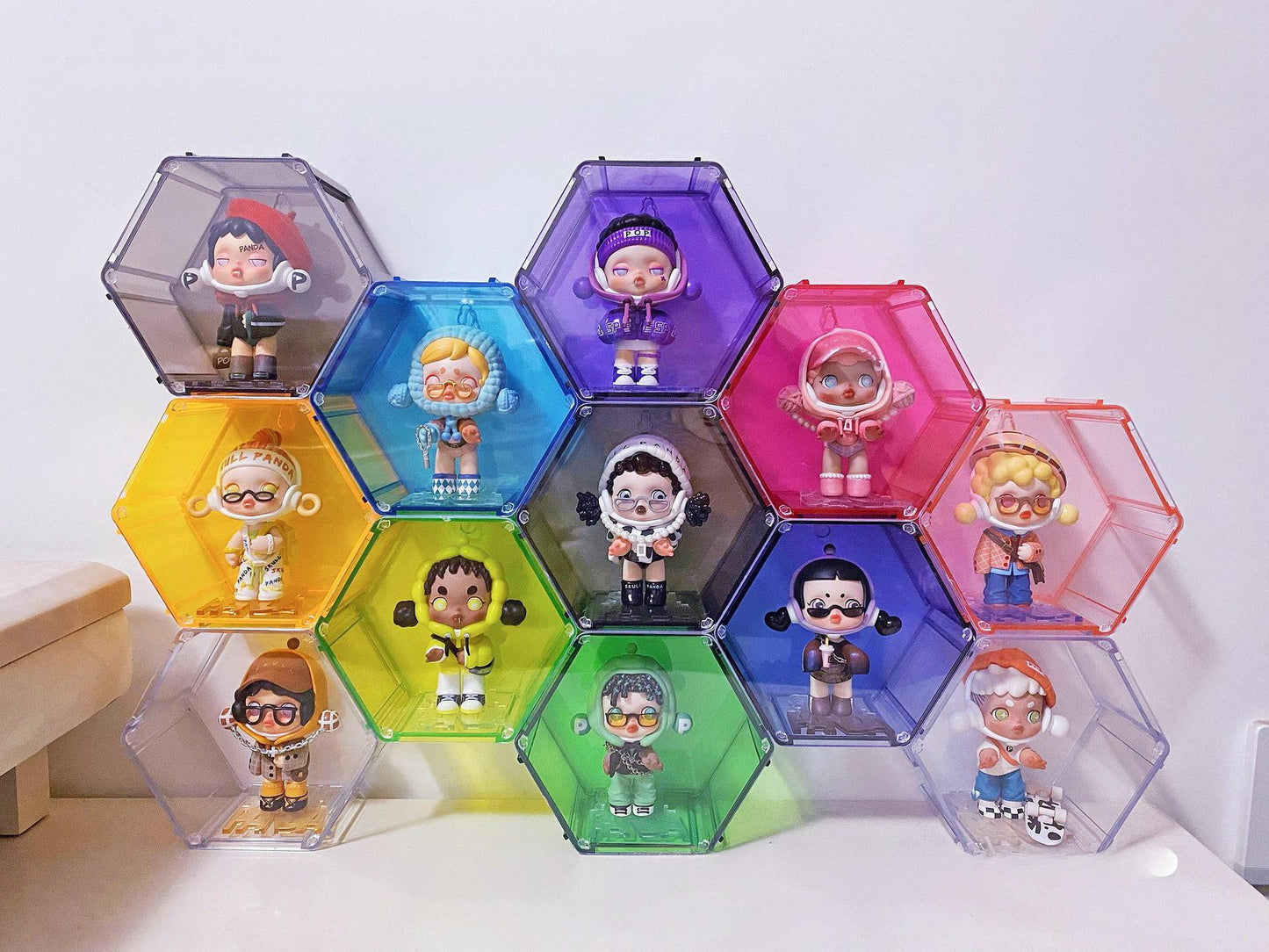 Honeycomb Figurine display case (Pack of 6)